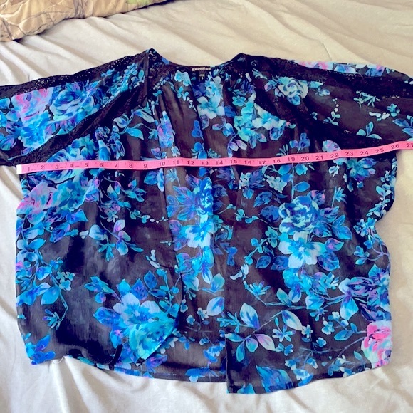 🌼NWOT Express kimono blue black size M - Picture 7 of 8